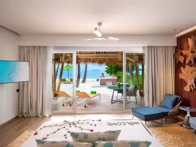 Beach Villa With Jet Pool Interior Emerald Maldives Resort & Spa