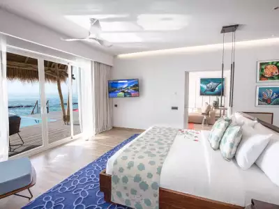 Superior Water Villa With Pool Habitacion Emerald Maldives Resort & Spa