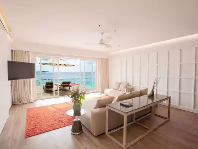Superior Water Villa With pool Salon con vistas Emerald Maldives Resort & Spa