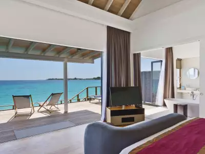 Deluxe Water Villa Habitacion y Bano Kuramathi Maldives