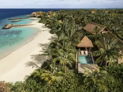 Waldorf Astoria Maldives Ithaafushi Beach Pool Villa Vista aerea