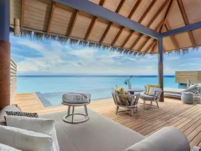 Family Beach Villa with Pool Terraza Vakkaru Maldives